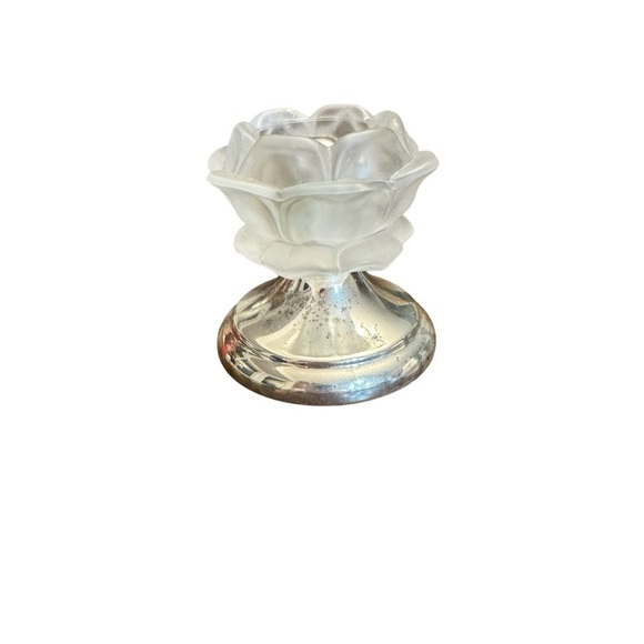 Vintage William Adams Frosted Rose Crystal Candle Holder Lotus Shaped - Picture 3 of 12